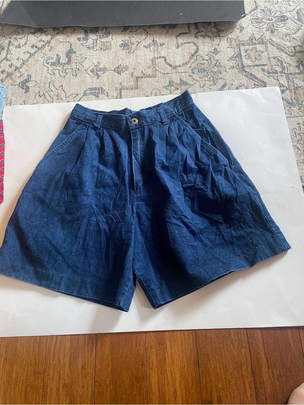 High-Waist Navy Pleated Women's Shorts — Classic Summer Staple